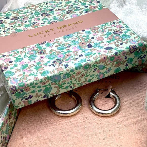 Lucky Brand Silver Earrings Bracelet and Necklace Set - Picture 3 of 6